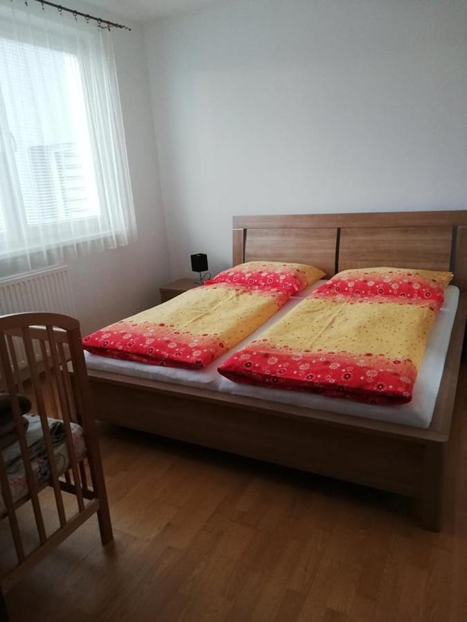 Appartamento Apartman Family Poprad Esterno foto